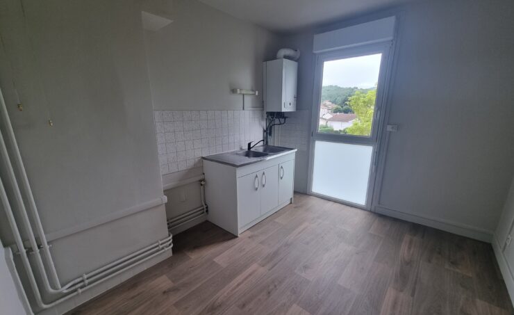 Appartement T3 BIS 67m² 63540 ROMAGNAT - Image 3
