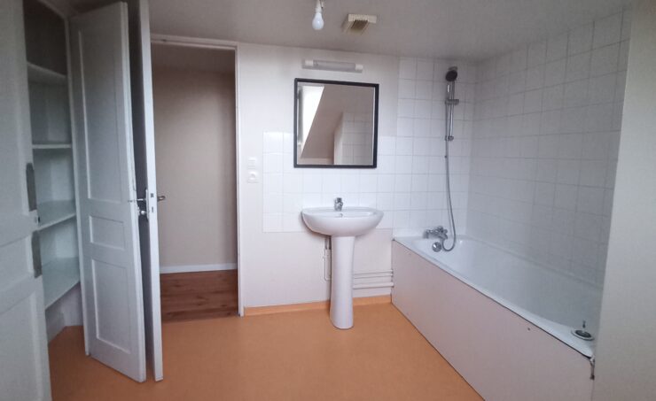 Appartement T3 78m² 63000 CLERMONT FERRAND - Image 3