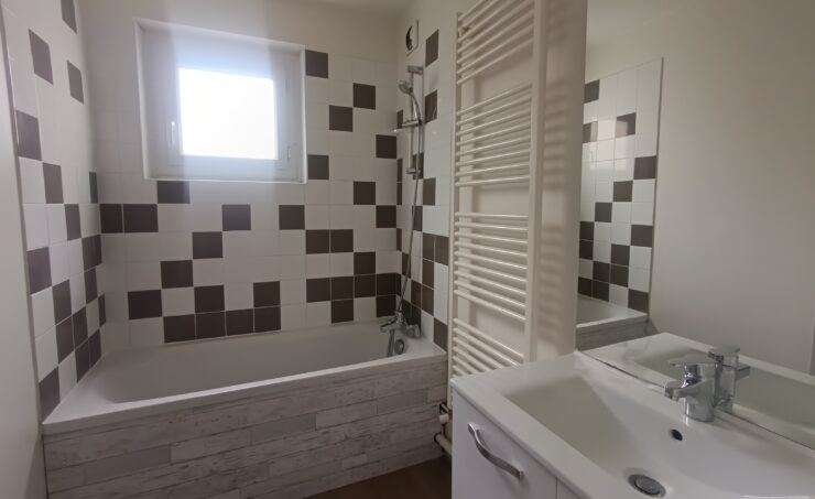 Appartement T3 72m² 63670 LE CENDRE - Image 6