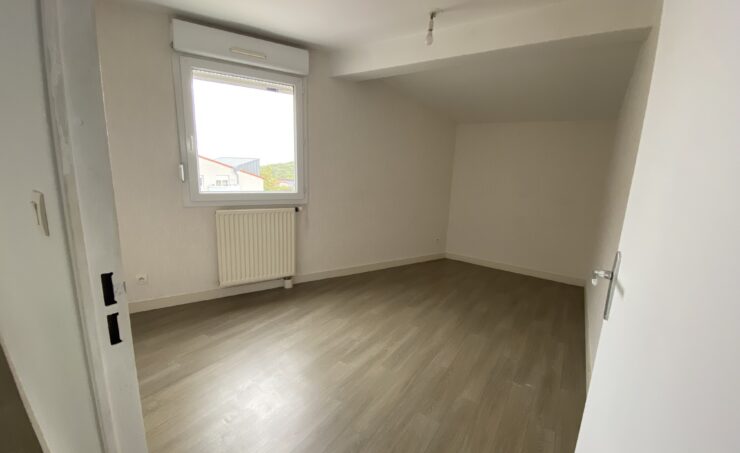 Appartement T4 80m² 63122 CEYRAT - Image 3